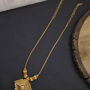 Premium foaming ad stone necklace  