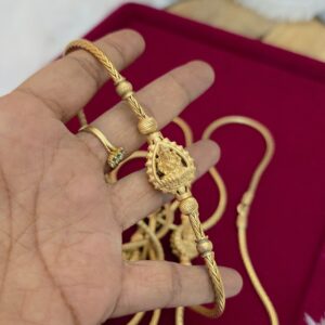 Premium impon unpolished reversible lakshmi mugappu chain comes 24 inches