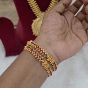 Premium matt red gold bangle