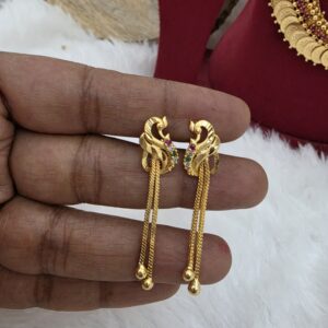 Premium foaming peacock chain drops earings