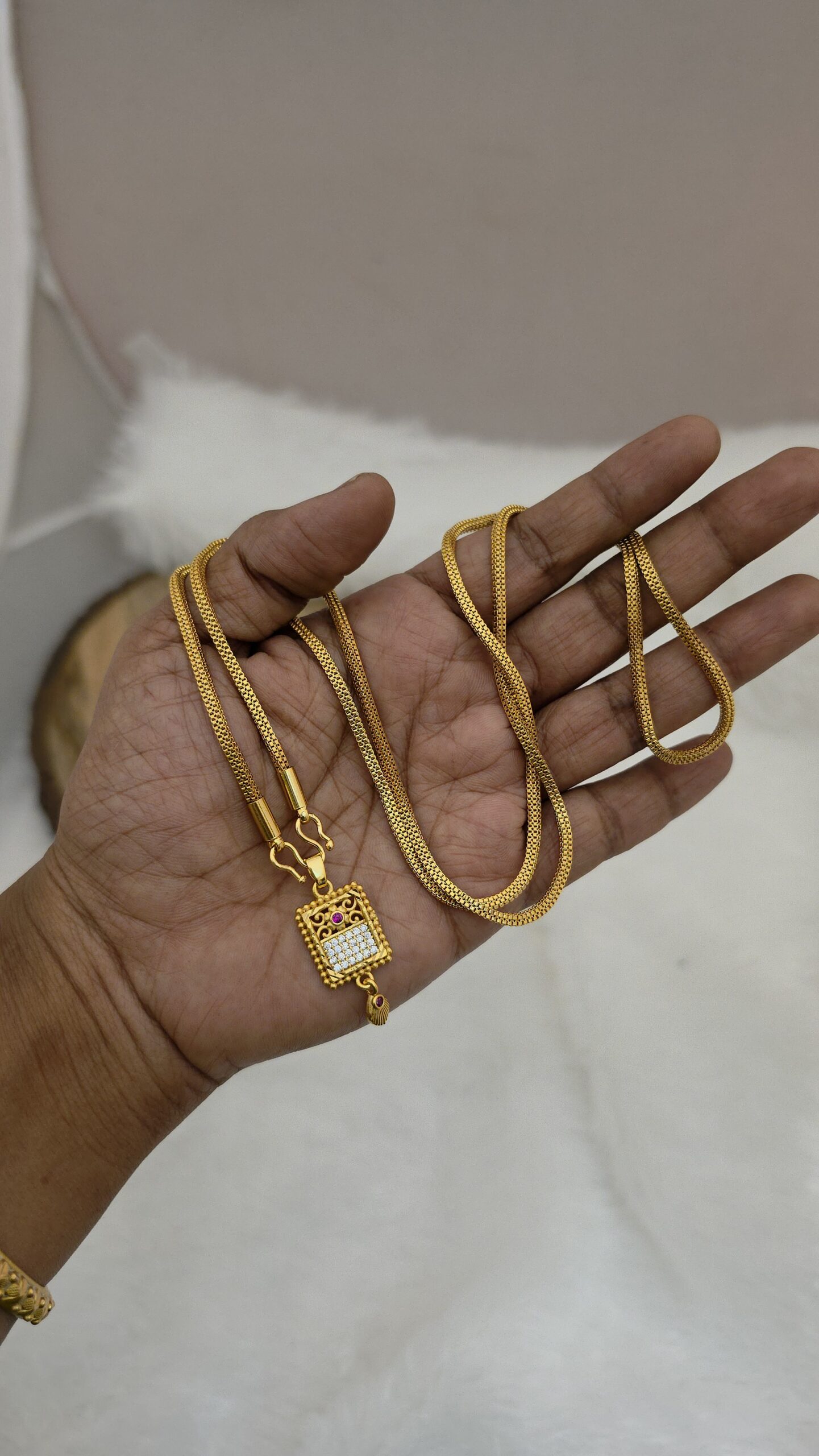 Premium foaming ad stone dollar chain 1 day offer