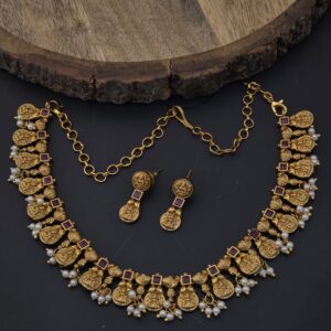 Premium matt ad stone pearl lakshmi necklace