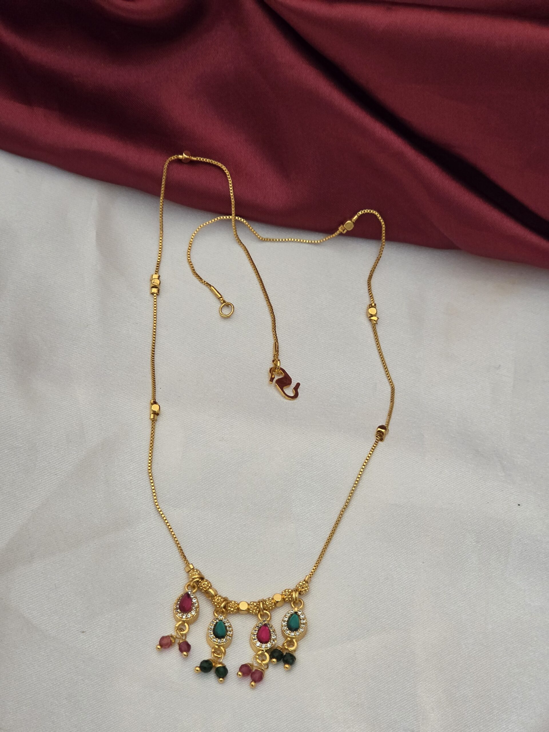 Premium foaming ad stone neckchain