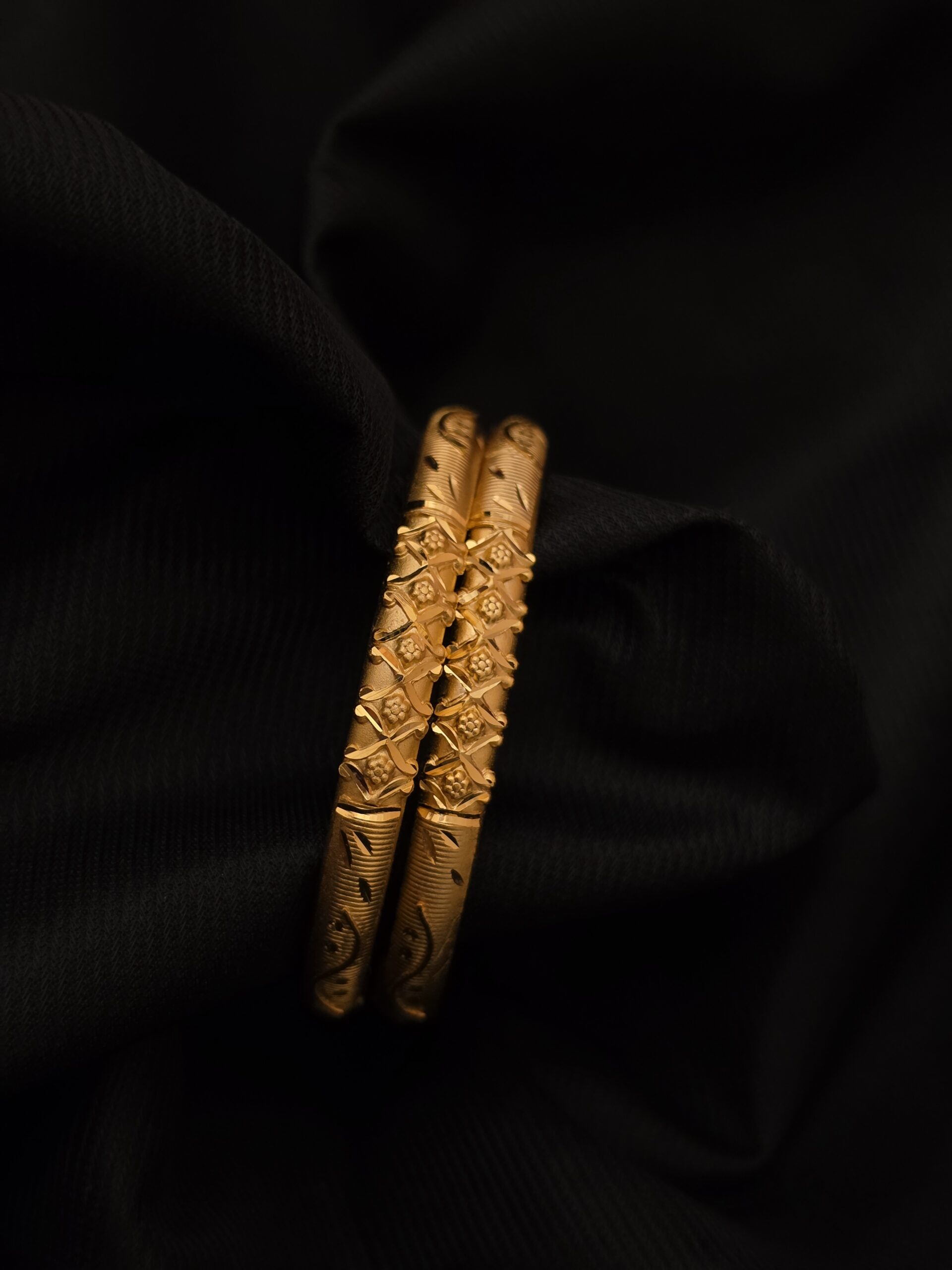 Premium foaming flowe bangle