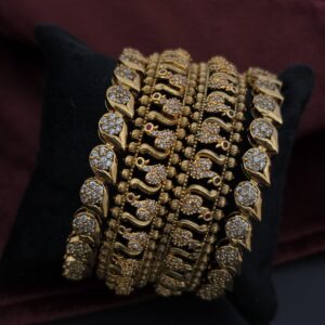 Premium matt ad sotne bangle combo