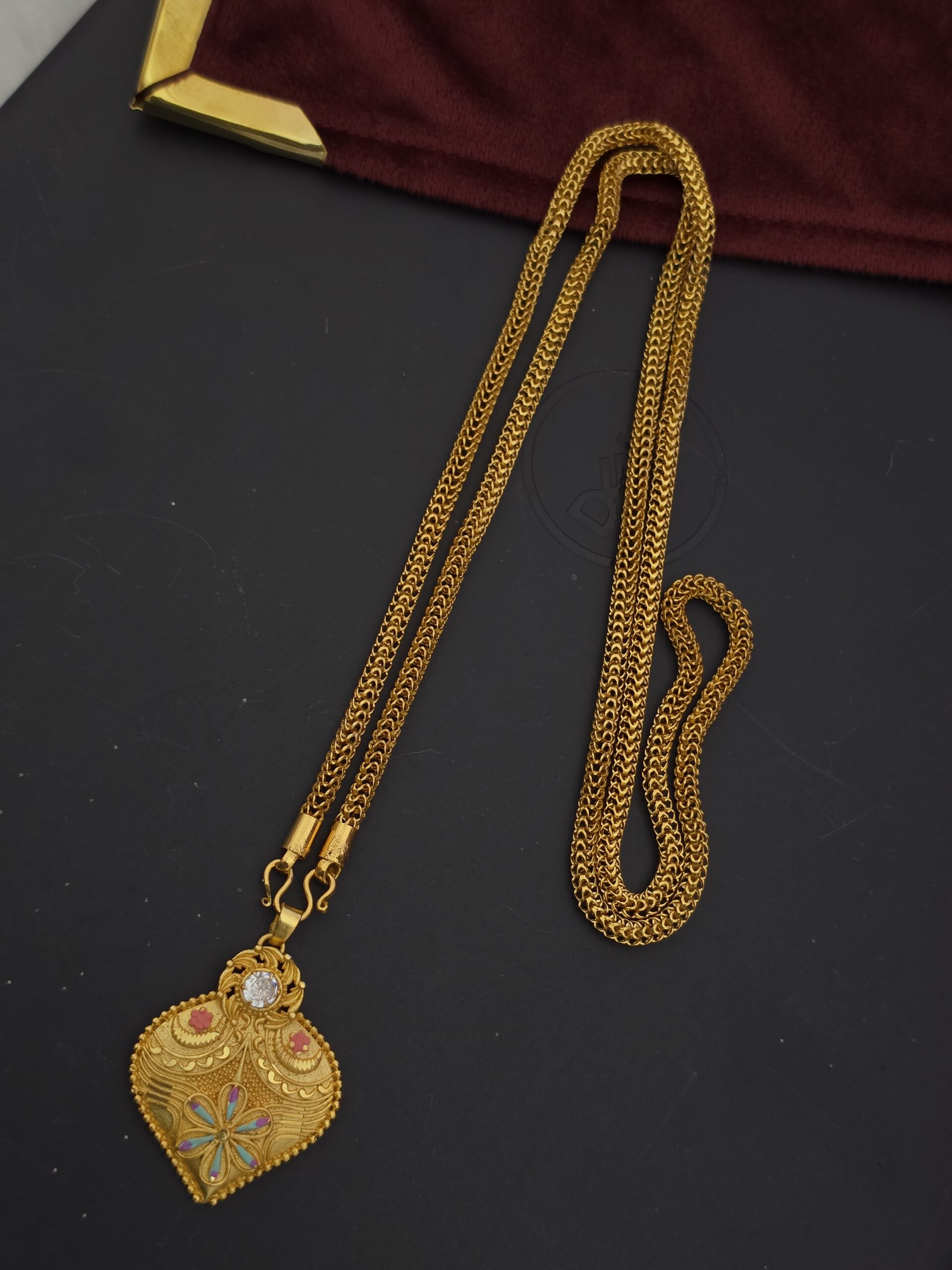 Premium faoming enamel dollar chain 28 inch