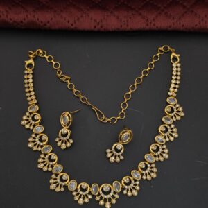 Premium matt ad stone necklace 