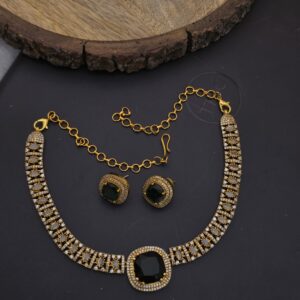 Premium matt uncut ad stone necklace with earings