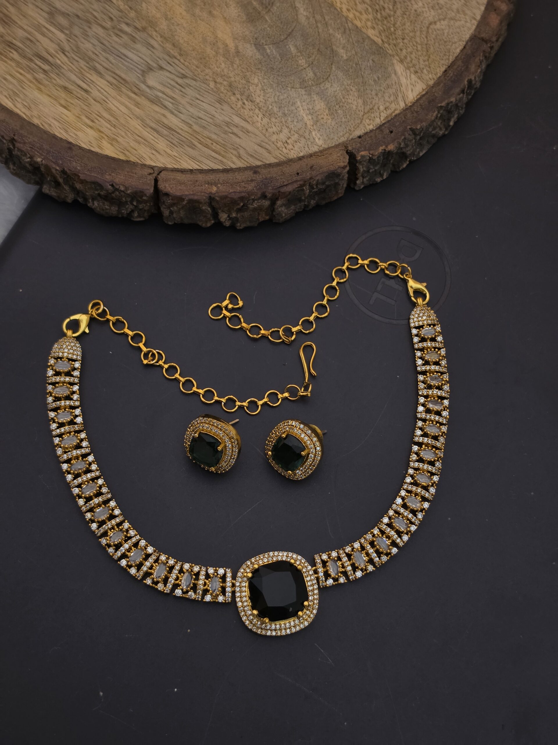 Premium matt uncut ad stone necklace with earings