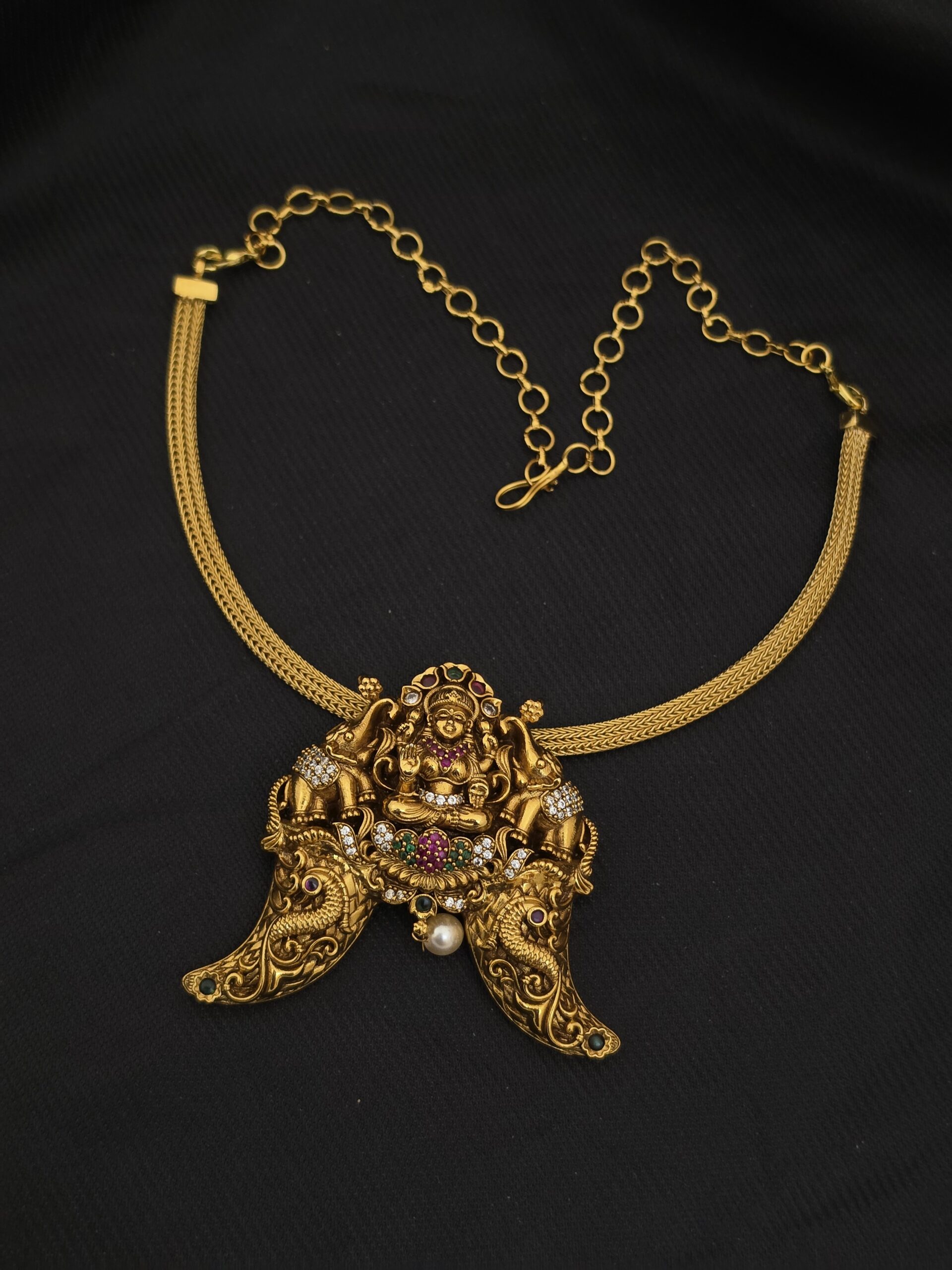 Premium matt traditional antique adjustable chain with nakshi pendant