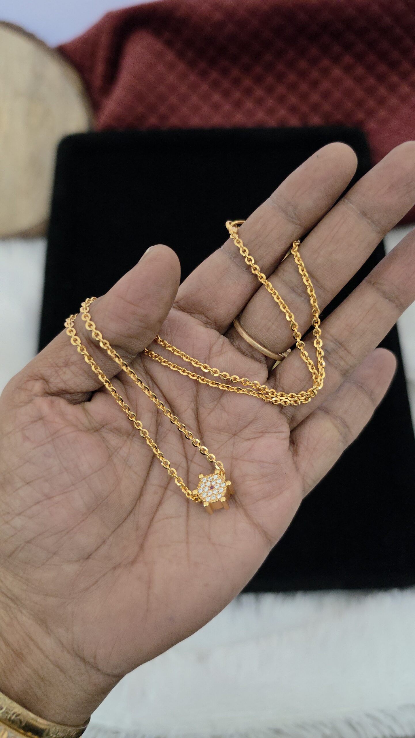 Premium foaming ad stone ball necklace