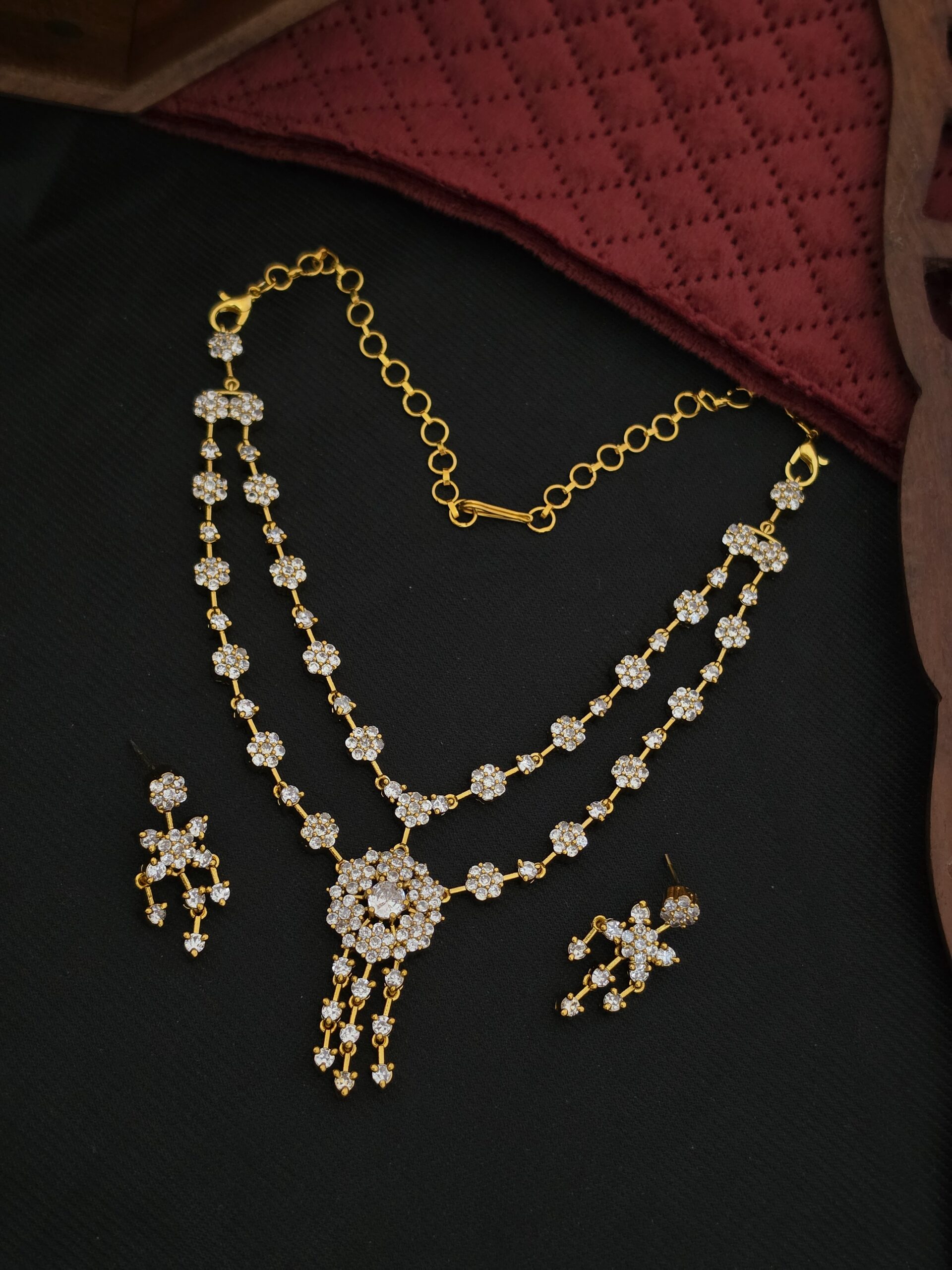 Premium Antique Diamond Look Line Double Line Necklace