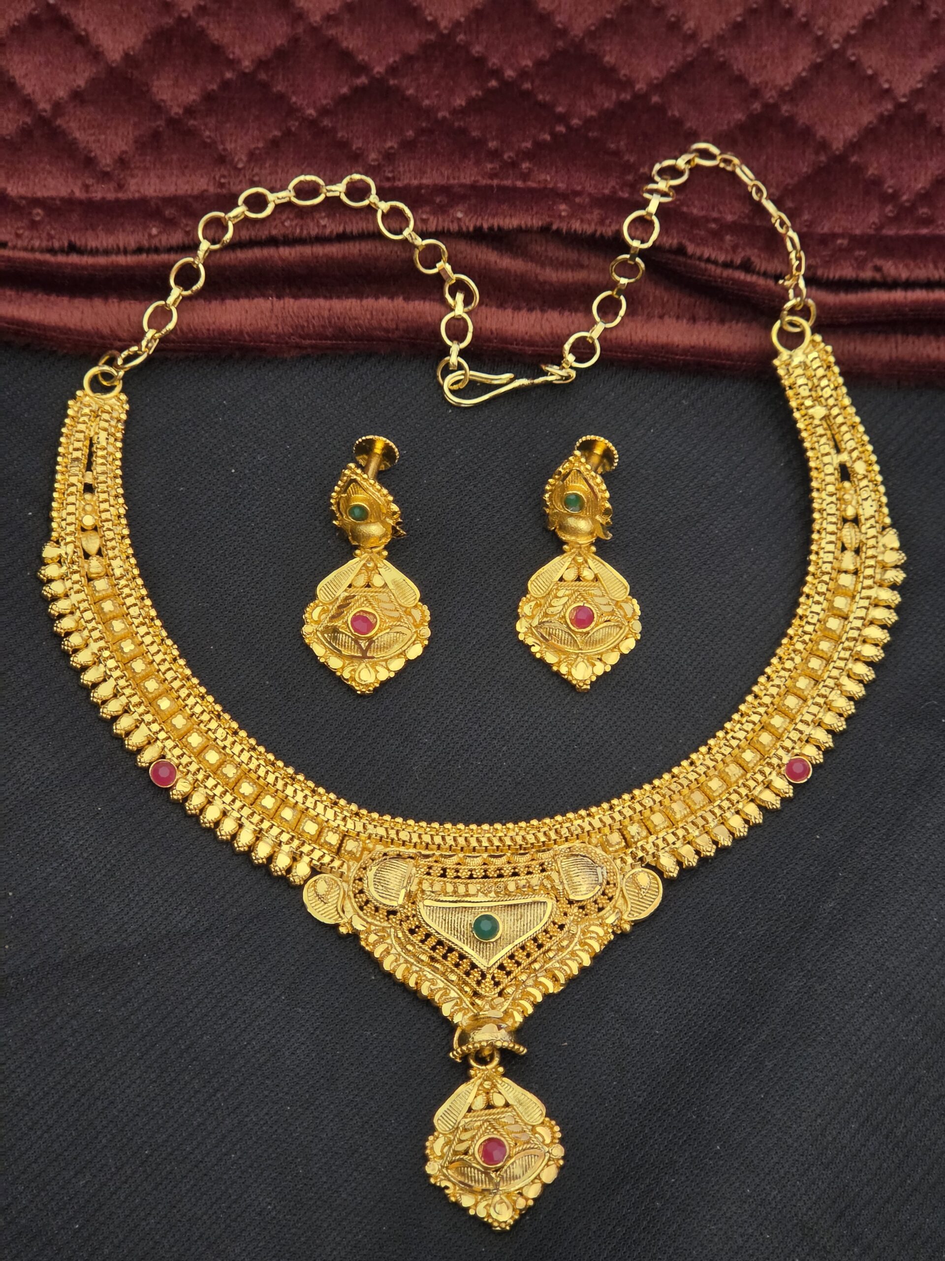 Premium Foaming Necklace With Earings