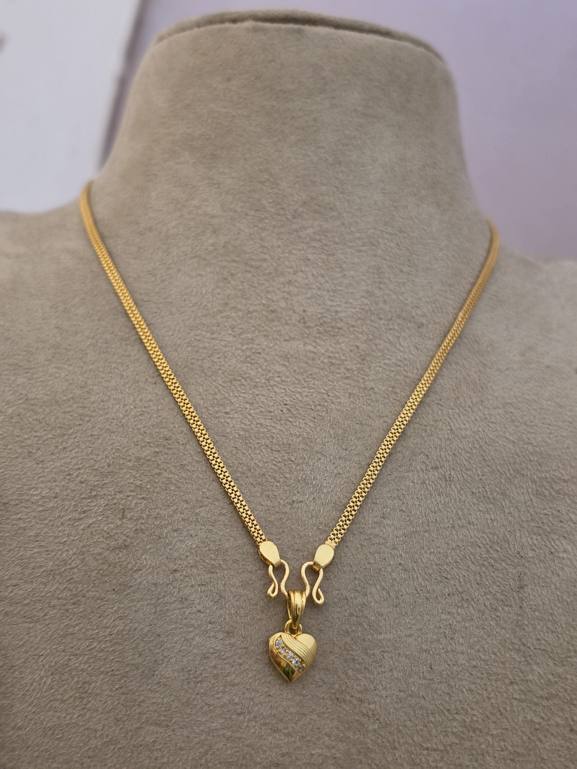 One Day Offer Foaming Heart Dollar Chain
