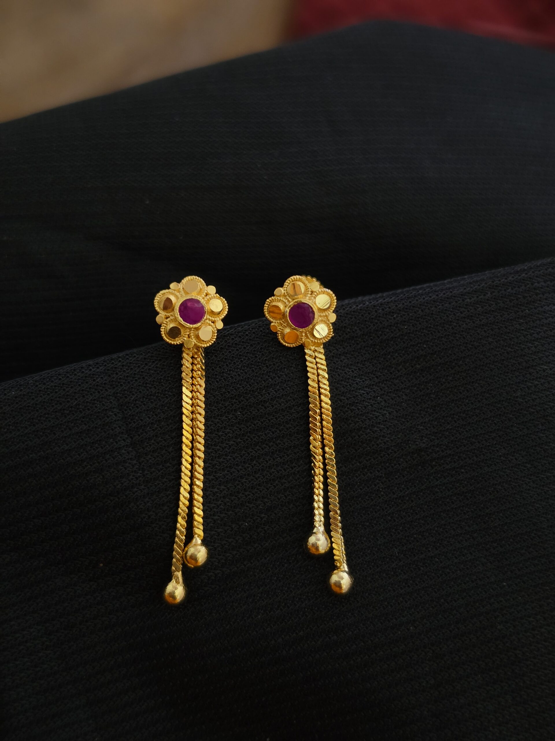 Premium Foaming Ruby Stone ChainDrops
