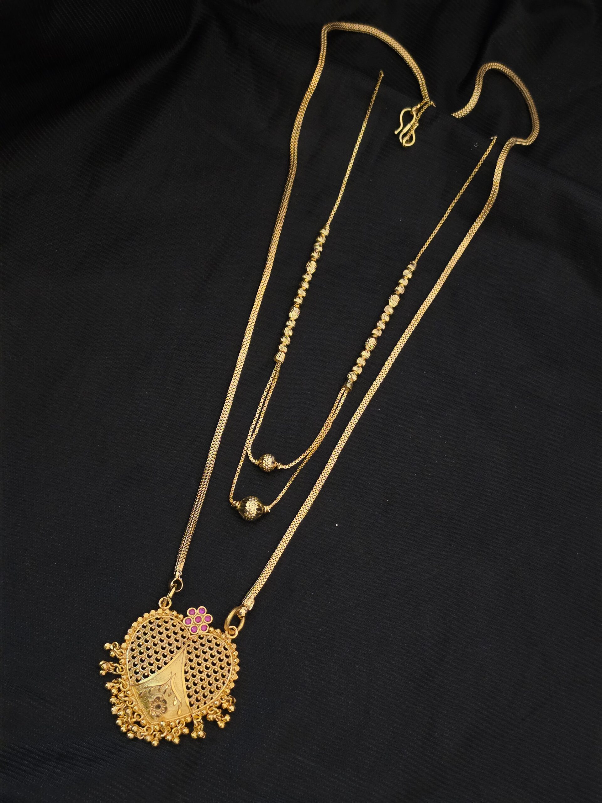 Premium Foaming Ruby Stone Haram With Necklace