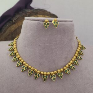 Premium Matt Emerald Stone Necklace With Stud