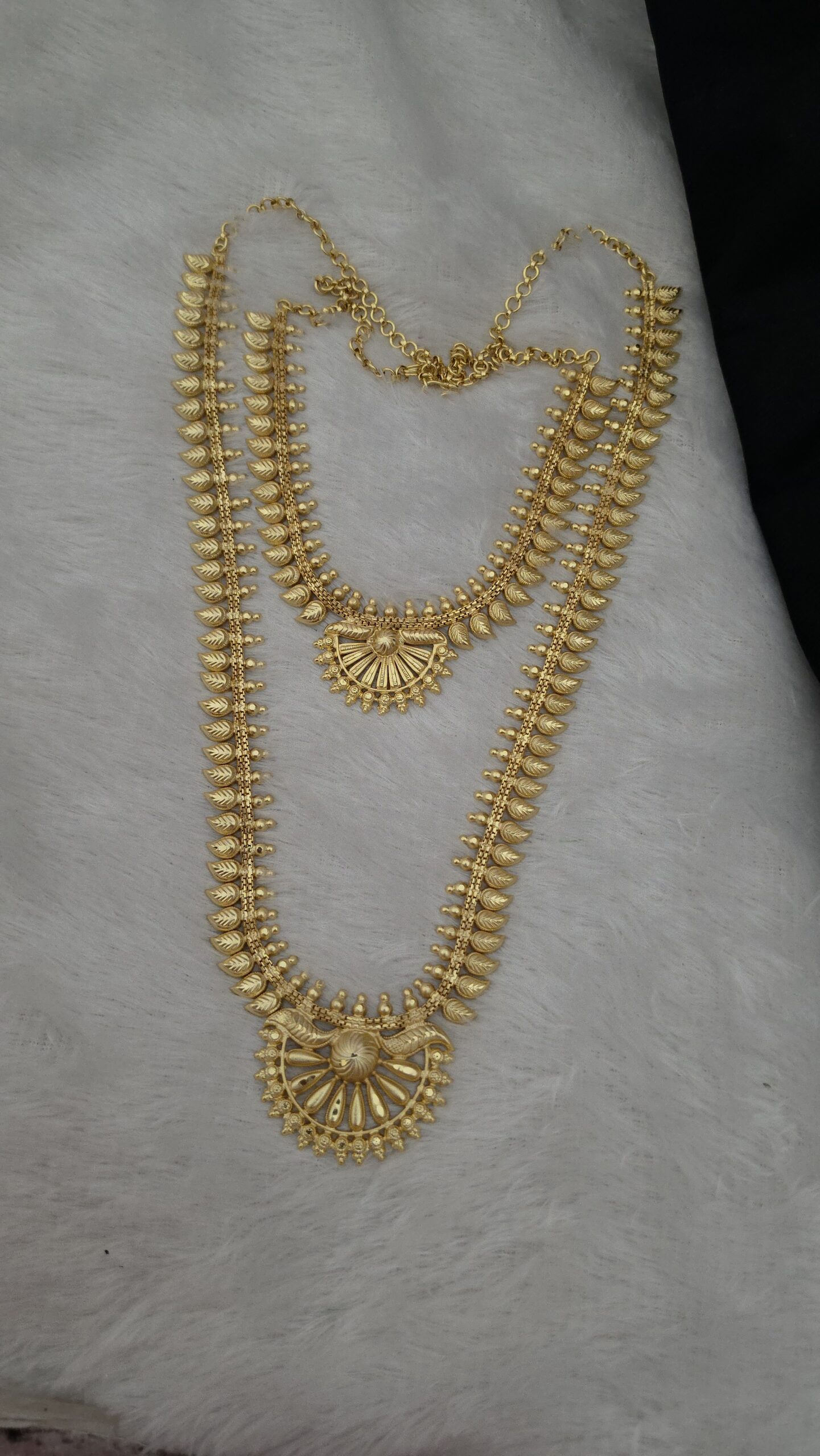 Premium Foaming Manga Haram With Necklace