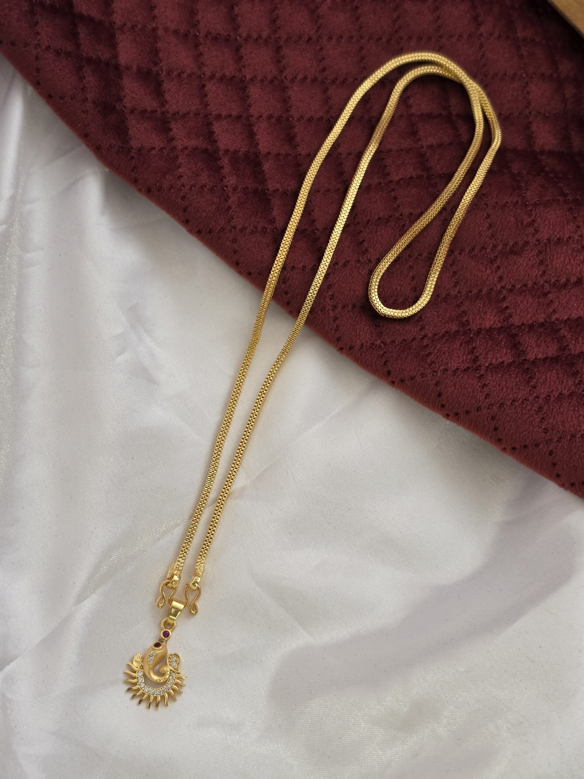 Premium Foaming Vinayagar Dollar Chain 28 Inch